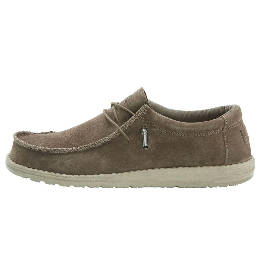 Men's Hey Dude Wally Slip On Shoes Brown | EUW-437508