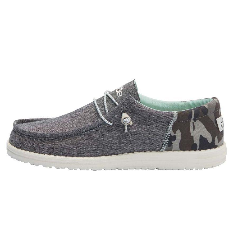 Men's Hey Dude Wally Slip On Shoes Camo Brown | JTQ-293640