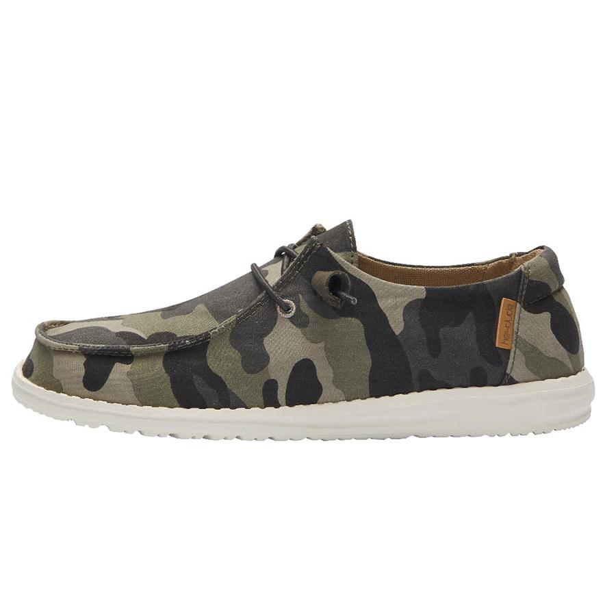 Women's Hey Dude Wendy Slip On Shoes Camo | XAE-371649